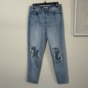 So... High Rise Distressed Light Wash Mom Jeans Size 7/28W